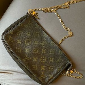 Louis Vuitton vintage pochette